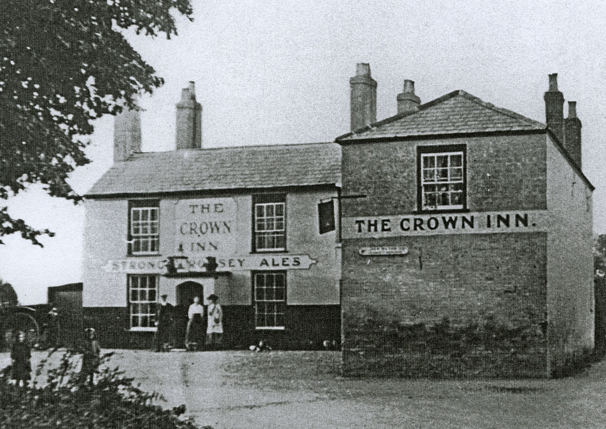 The Crown Inn, late 1800s / early 1900s  (Courtesy Gill Rowlands)